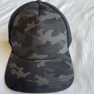 Lulu Lemon Camouflage Black and Gray  Hat 🍋